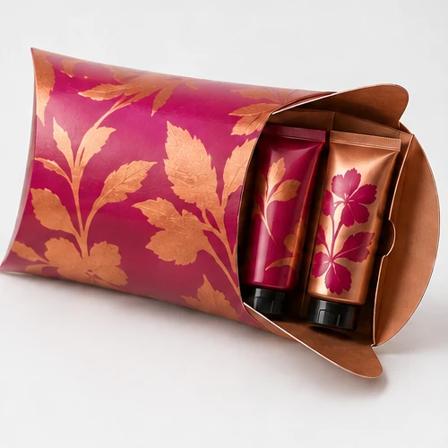 Custom hand cream duo packaging — Pillow carton — Packed presentation