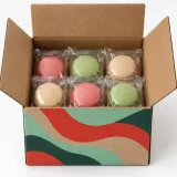 Sealed macarons — Four-flap shipping carton