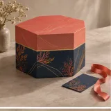 Custom haircare gift set packaging — Hexagonal lift-off box — Closed set