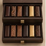 Custom chocolate bar collection packaging — Two-drawer box — Product & insert