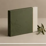 Custom chocolate bar gift packaging — Magnetic book box — Side / rear