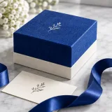 Custom engagement ring packaging — Lift-off lid — Closed set