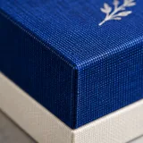Custom engagement ring packaging — Lift-off lid — Material & finish