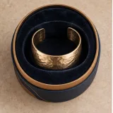 Custom cuff bracelet packaging — Shoulder-neck box — Product & insert