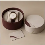 Custom single watch packaging — Round lift-off box — Packed presentation