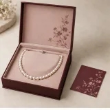 Pearl necklace presentation — Magnetic book box