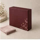 Custom pearl necklace packaging — Magnetic book box — Side / rear