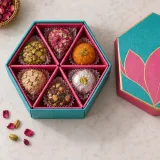 Custom festival sweet packaging — Hexagonal lift-off box — Product & insert