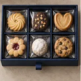 Custom cookie assortment packaging — Two-drawer box — Product & insert