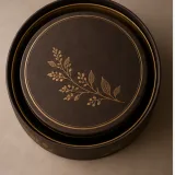 Custom biscuit tin packaging — Round lift-off box — Product & insert