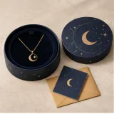 Custom keepsake gift packaging — Round lift-off box — Packed presentation