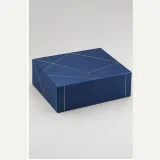 Custom perfume duo packaging — Collapsible magnetic rigid box — Side / rear