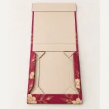 Custom silk scarf presentation packaging — Collapsible magnetic rigid box — Unfolded / flat-pack